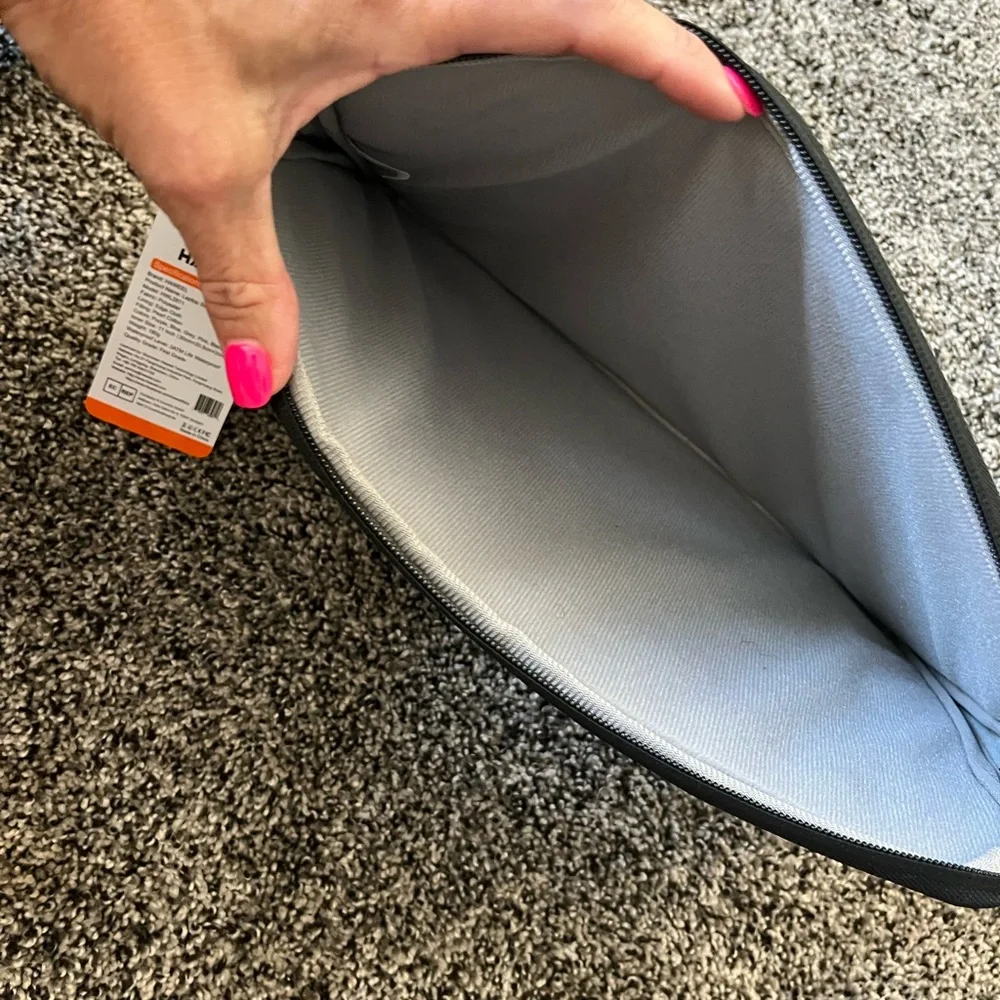 Haweel laptop sleeve